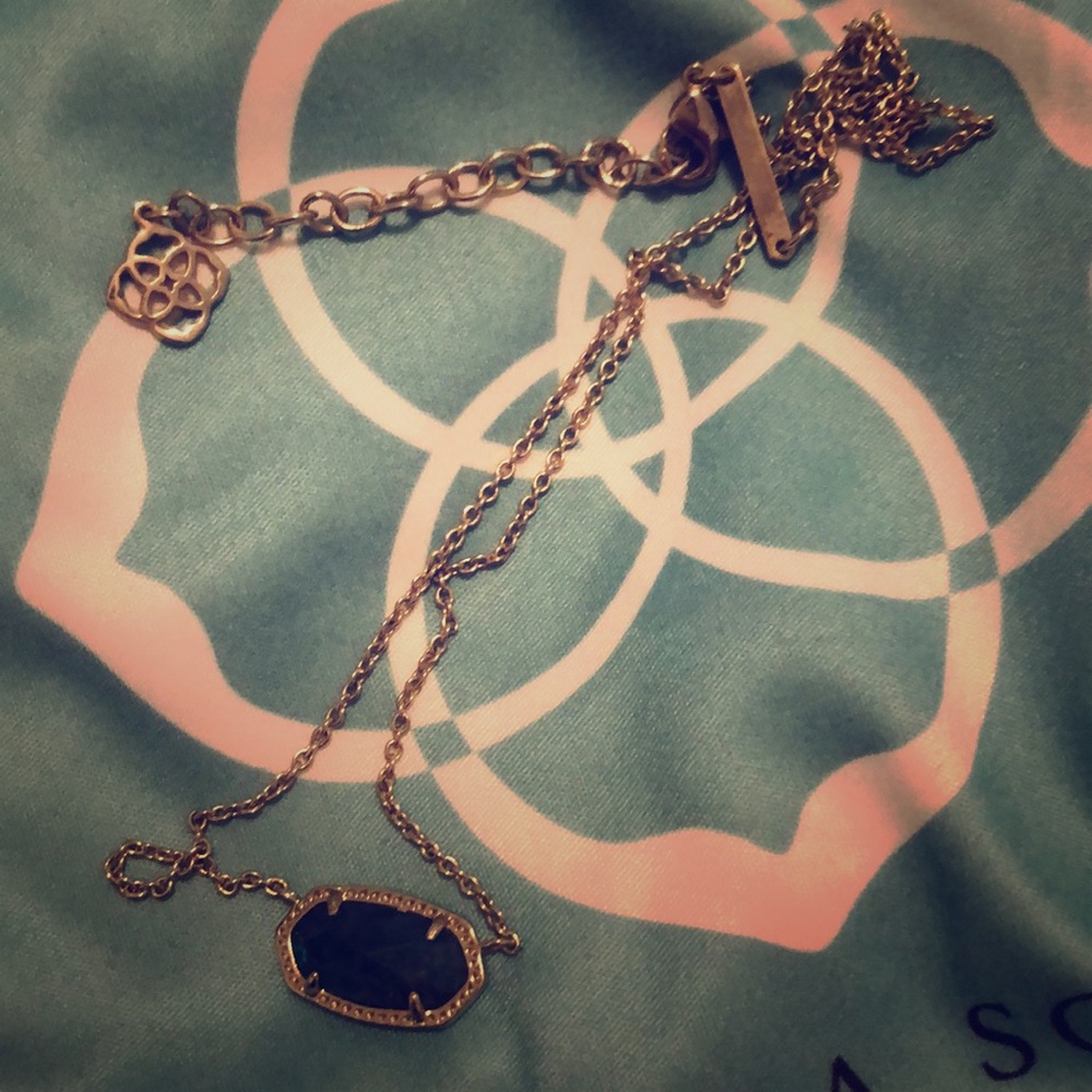 Kendra Scott Elisa necklace